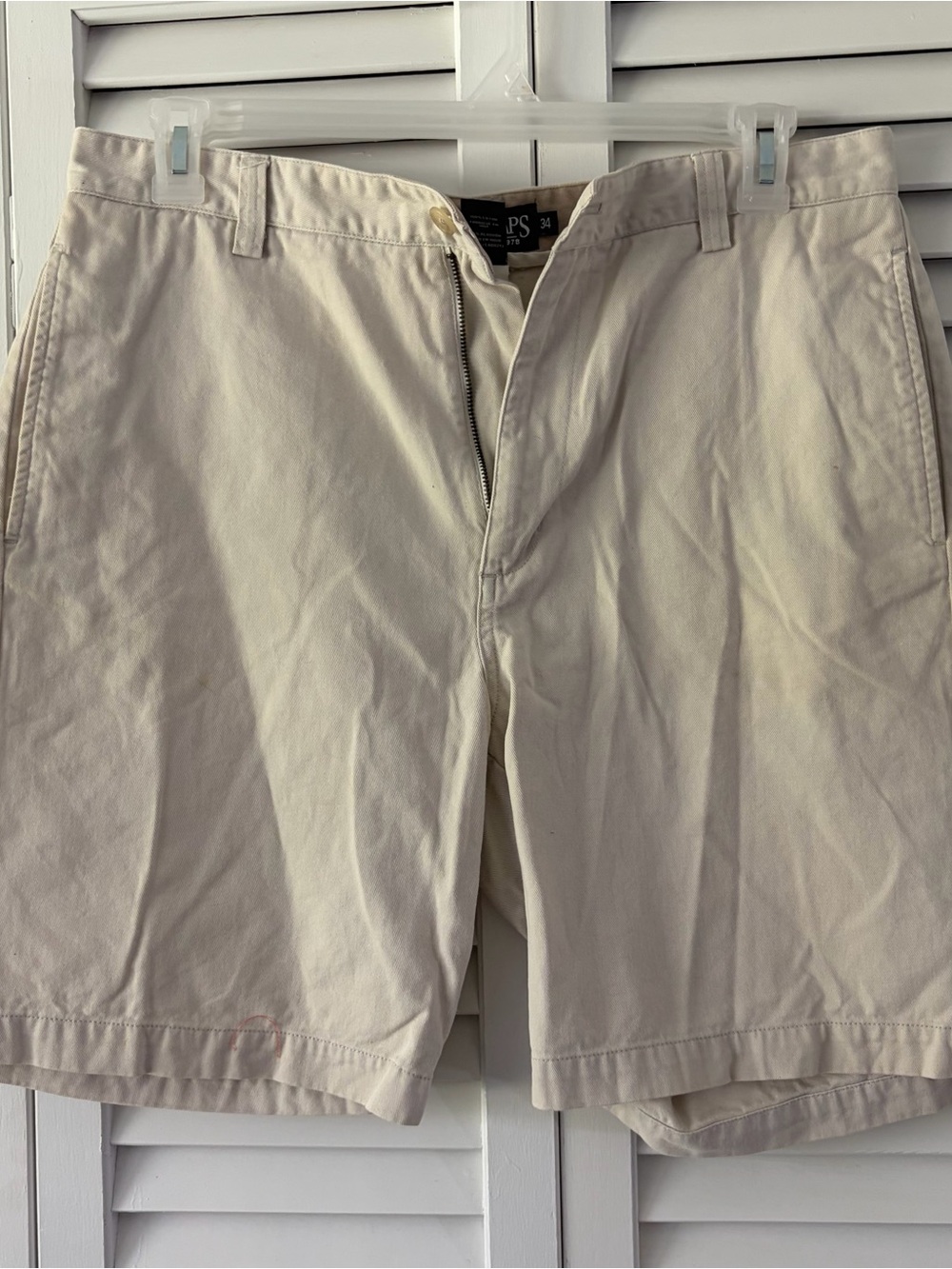 Chaps Men's Light Khaki Flat Front Shorts